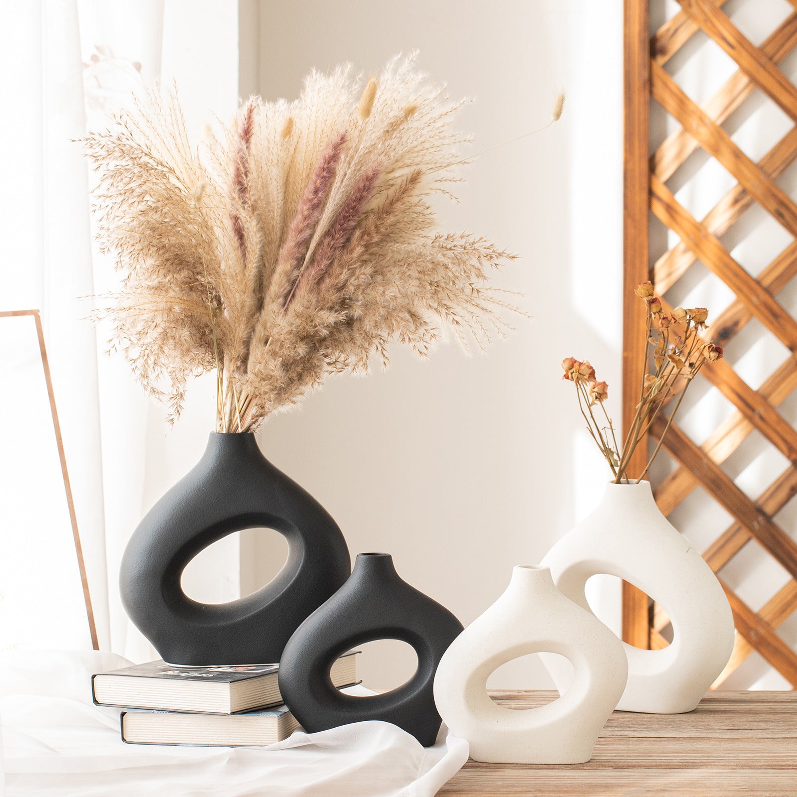 Ceramic Circle Decorative Vase